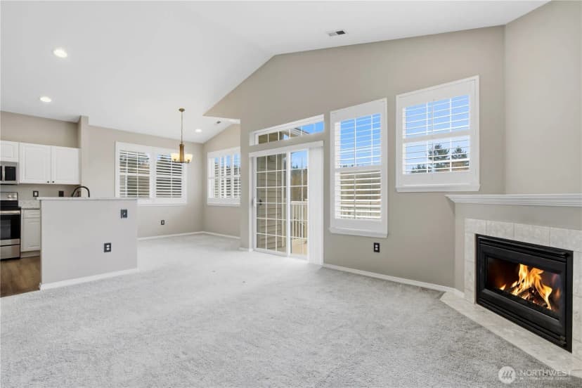 Property photo for 18676 Ne 56th Court, Redmond