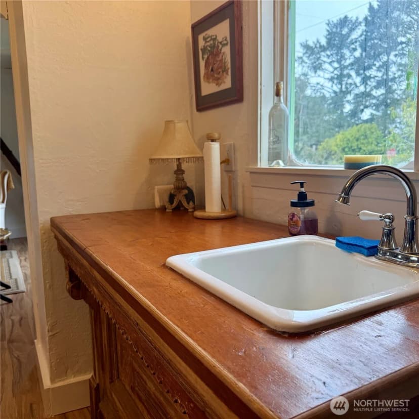 Property photo for 26414 Ridge Avenue, Ocean Park photo 10
