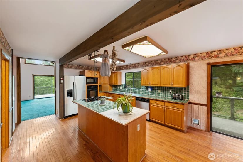 Property photo for 671 Edmonds Road, Coupeville photo 9