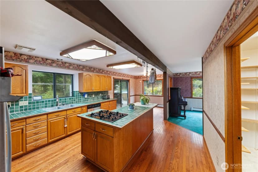 Property photo for 671 Edmonds Road, Coupeville photo 10