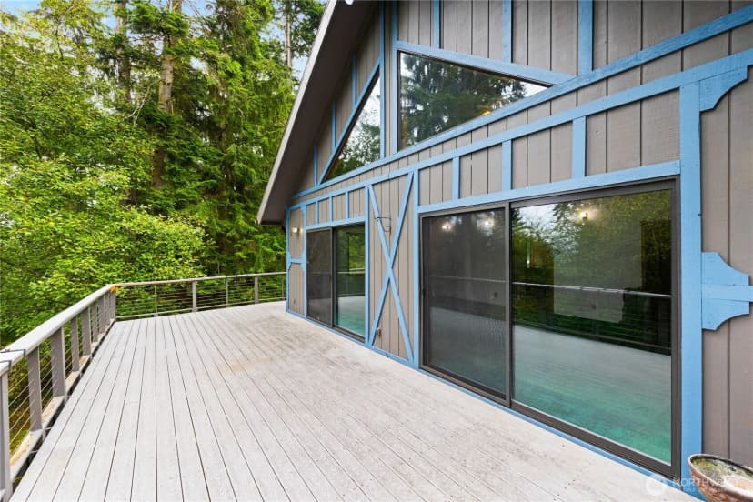 Property photo for 671 Edmonds Road, Coupeville