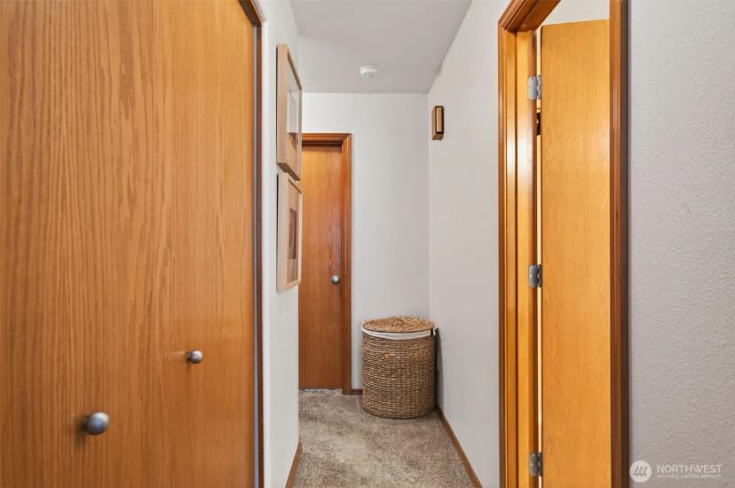 Property photo for 35 Glen Lane, Cathlamet photo 14