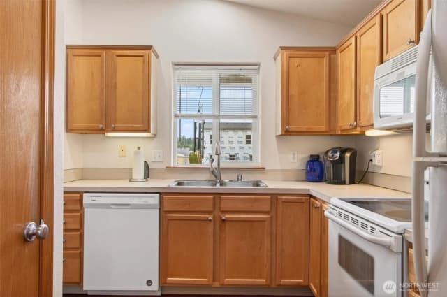 Property photo for 35 Glen Lane, Cathlamet photo 5