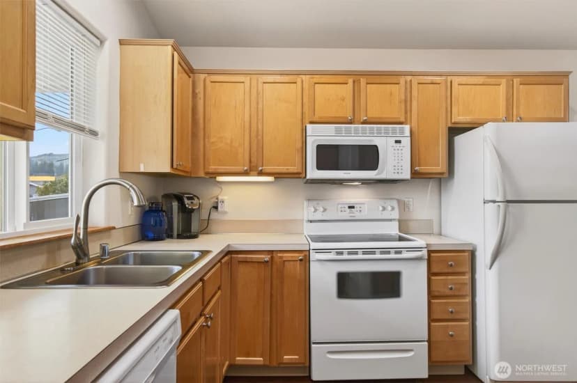 Property photo for 35 Glen Lane, Cathlamet photo 4