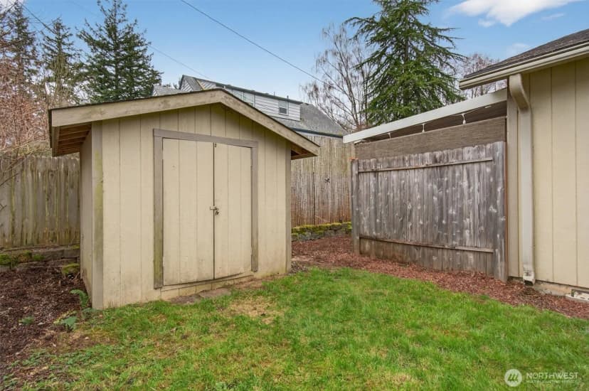 Property photo for 35 Glen Lane, Cathlamet photo 28