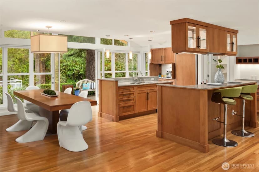 Property photo for 10617 Se 18th Street, Bellevue photo 14