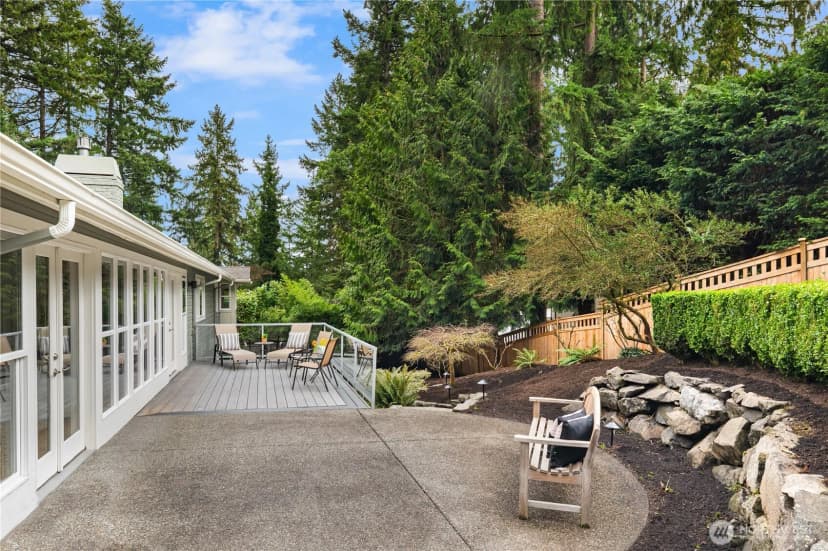 Property photo for 10617 Se 18th Street, Bellevue photo 32