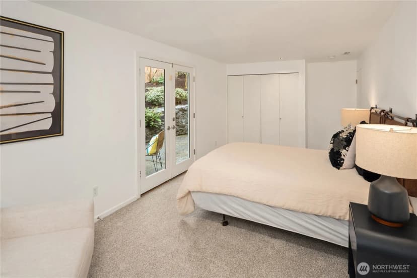 Property photo for 10617 Se 18th Street, Bellevue photo 26