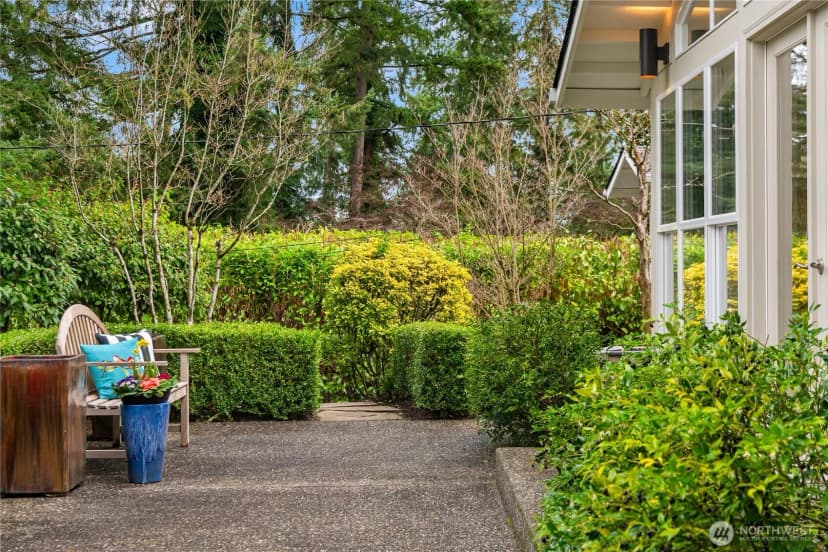 Property photo for 10617 Se 18th Street, Bellevue photo 31