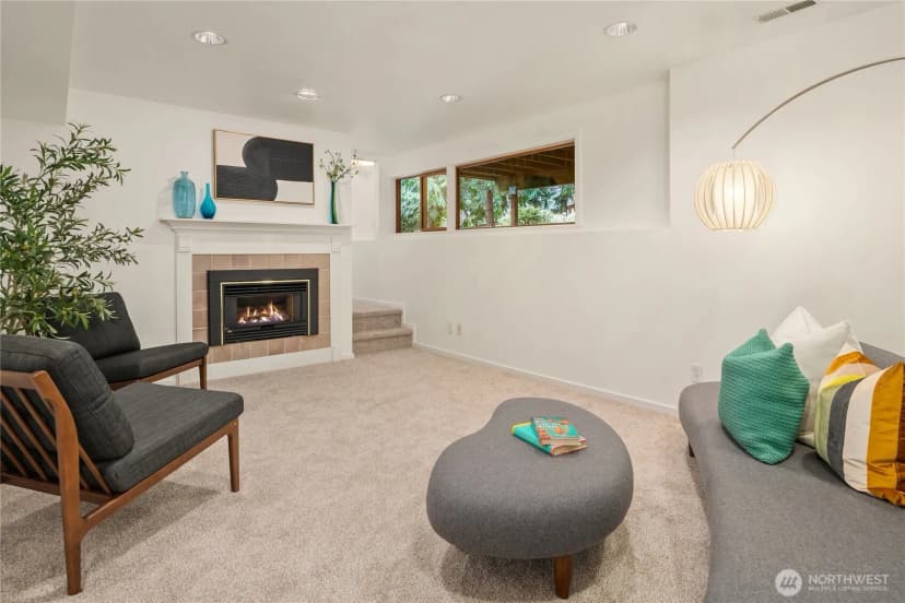 Property photo for 10617 Se 18th Street, Bellevue photo 28