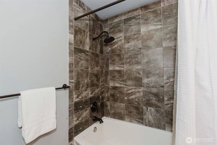 Property photo for 1820 Rustic Lane, Bremerton photo 21