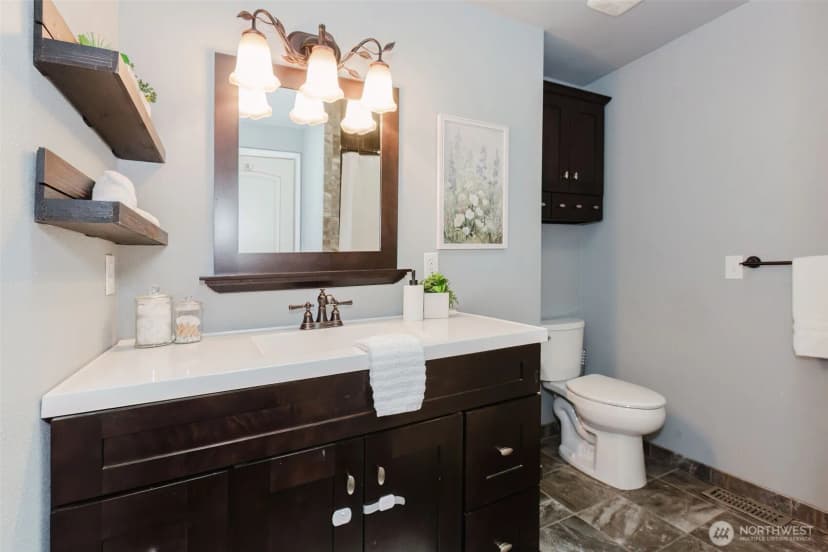 Property photo for 1820 Rustic Lane, Bremerton photo 20