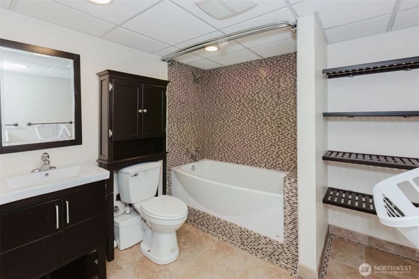 Property photo for 1820 Rustic Lane, Bremerton photo 27