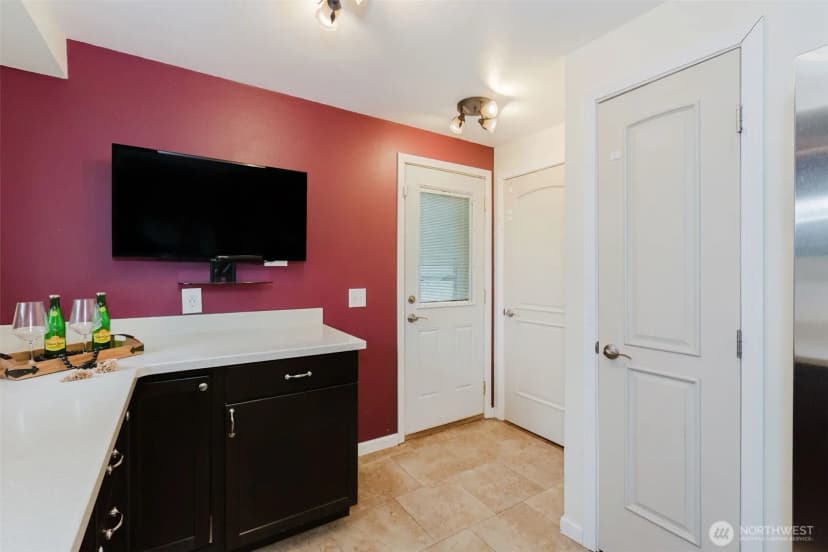 Property photo for 1820 Rustic Lane, Bremerton photo 12