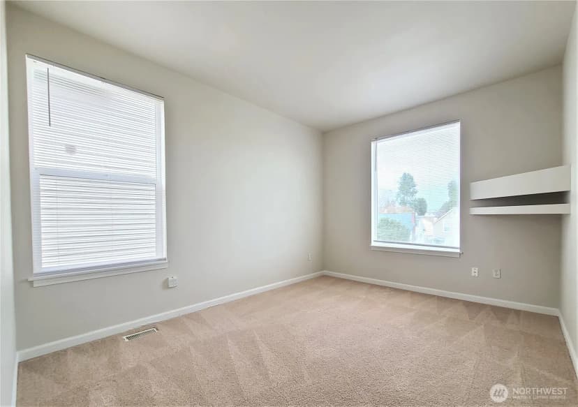 Property photo for 3418 Wetmore Avenue, Everett photo 9