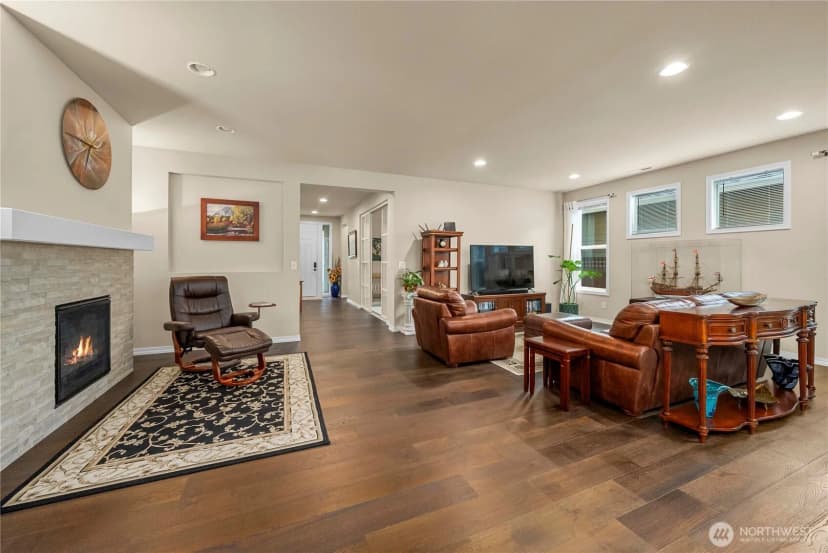 Property photo for 18937 146th Street E, Bonney Lake photo 6