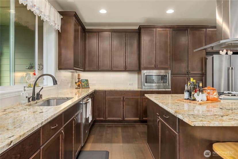 Property photo for 18937 146th Street E, Bonney Lake photo 10