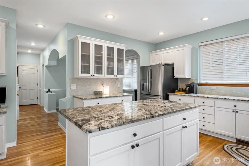 Property photo for 22116 99th Place S, Kent photo 11