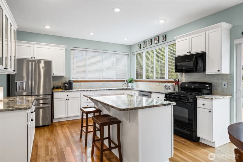 Property photo for 22116 99th Place S, Kent photo 10