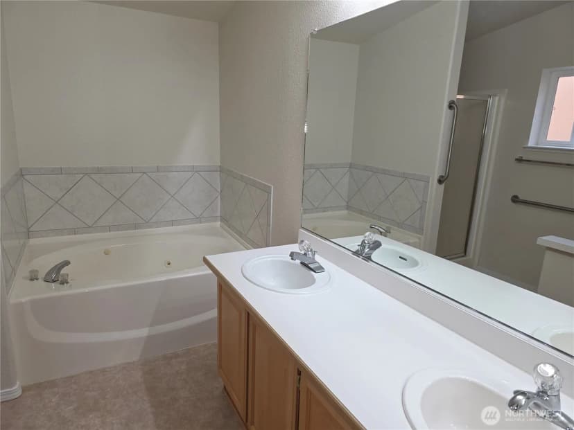 Property photo for 24006 222nd Avenue Se #16, Maple Valley photo 13