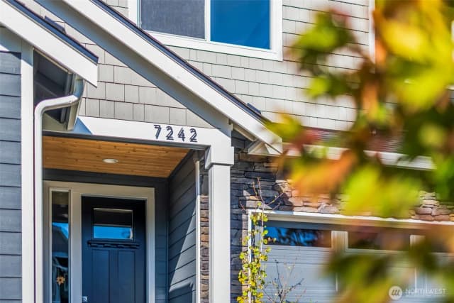 Property photo for 7242 Sinclair Avenue, Gig Harbor photo 4