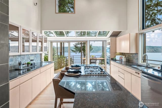 Property photo for 406 123rd Street Ct Nw, Gig Harbor photo 5