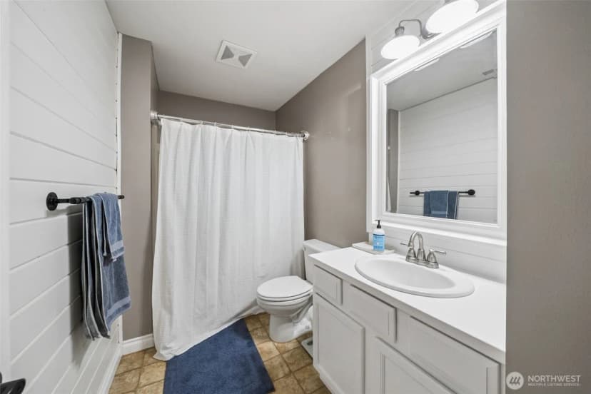 Property photo for 1222 Evans Court, Dupont photo 16