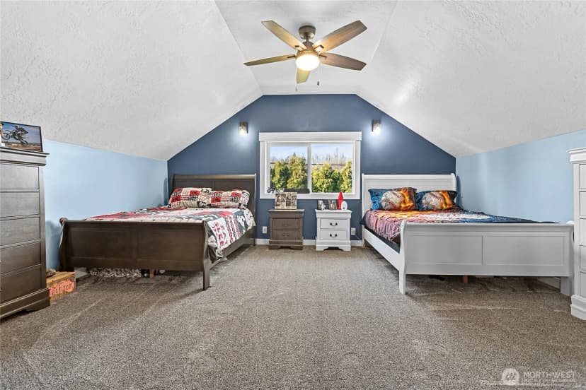 Property photo for 208 Harrison Street, Sumas photo 28