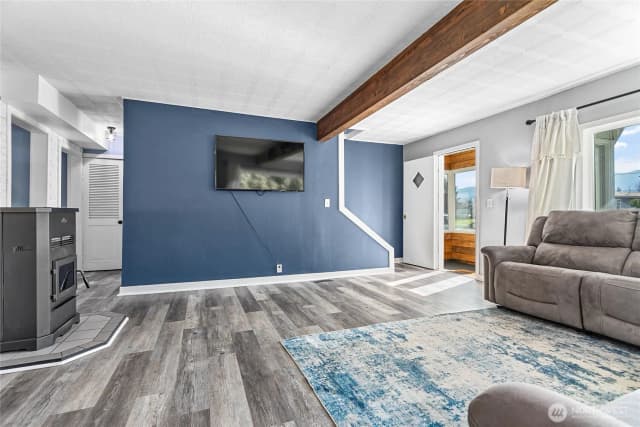 Property photo for 208 Harrison Street, Sumas photo 4