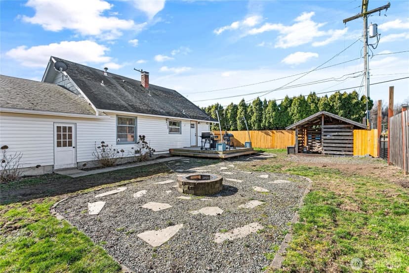Property photo for 208 Harrison Street, Sumas photo 31