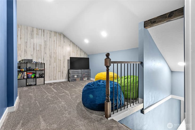Property photo for 208 Harrison Street, Sumas photo 22