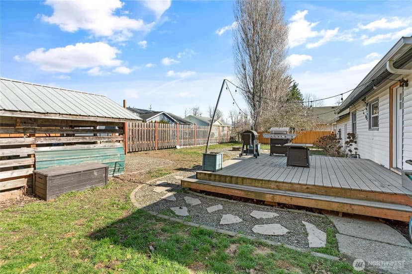 Property photo for 208 Harrison Street, Sumas photo 37