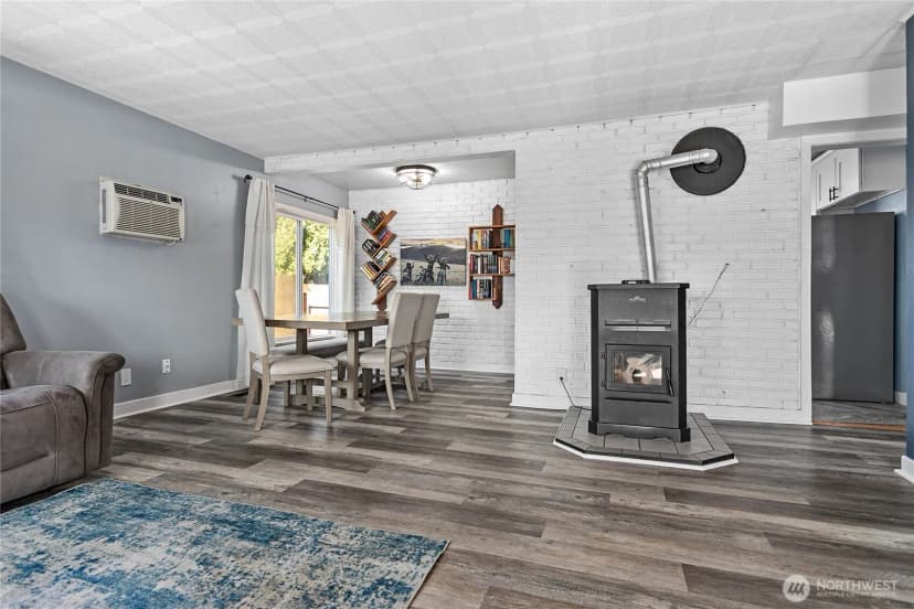 Property photo for 208 Harrison Street, Sumas photo 7
