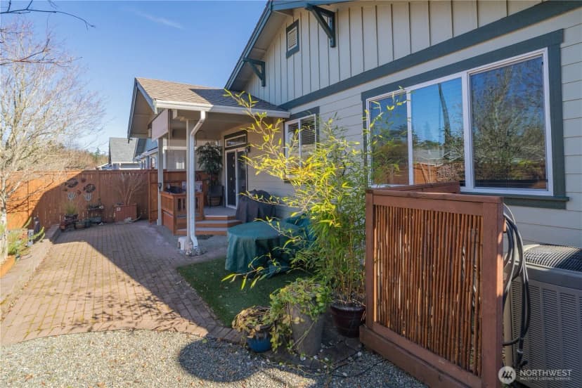 Property photo for 4957 Bend Drive Ne, Lacey photo 23