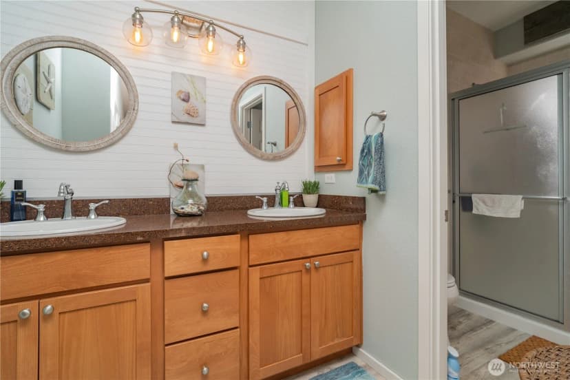 Property photo for 4957 Bend Drive Ne, Lacey photo 18