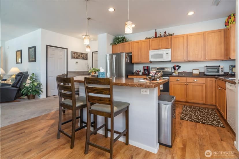 Property photo for 4957 Bend Drive Ne, Lacey photo 8