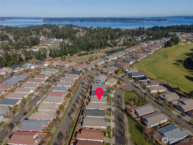 Property photo for 4957 Bend Drive Ne, Lacey photo 5