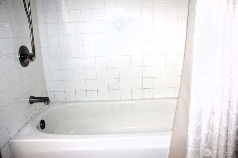 Property photo for 12020 79th Avenue S, Seattle photo 9
