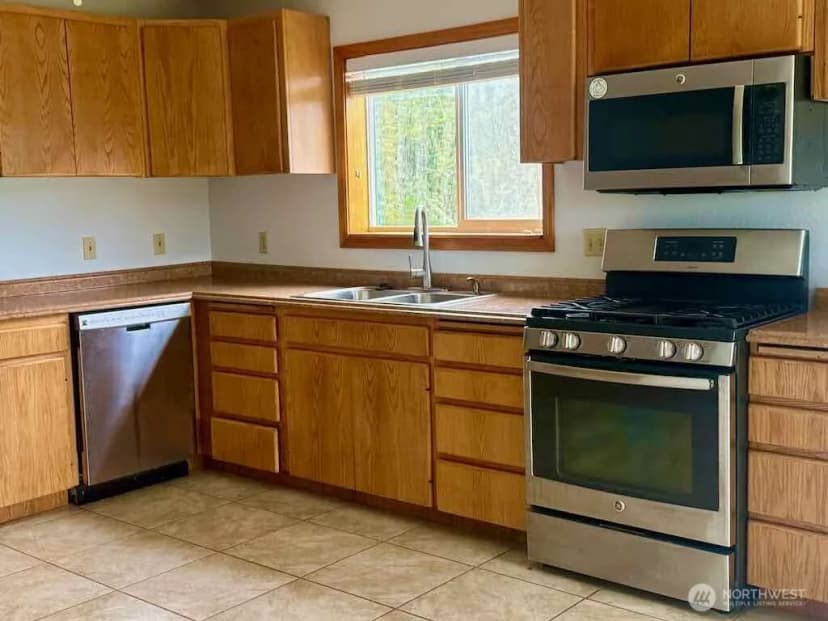 Property photo for 27 Ocosta Sixth Street, Aberdeen photo 9
