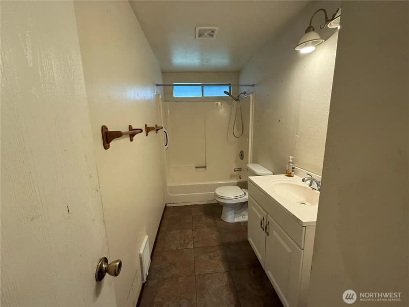 Property photo for 11524 Butler Avenue Sw, Port Orchard photo 10