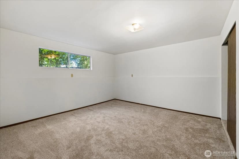 Property photo for 7223 Ne 160th Street, Kenmore photo 20