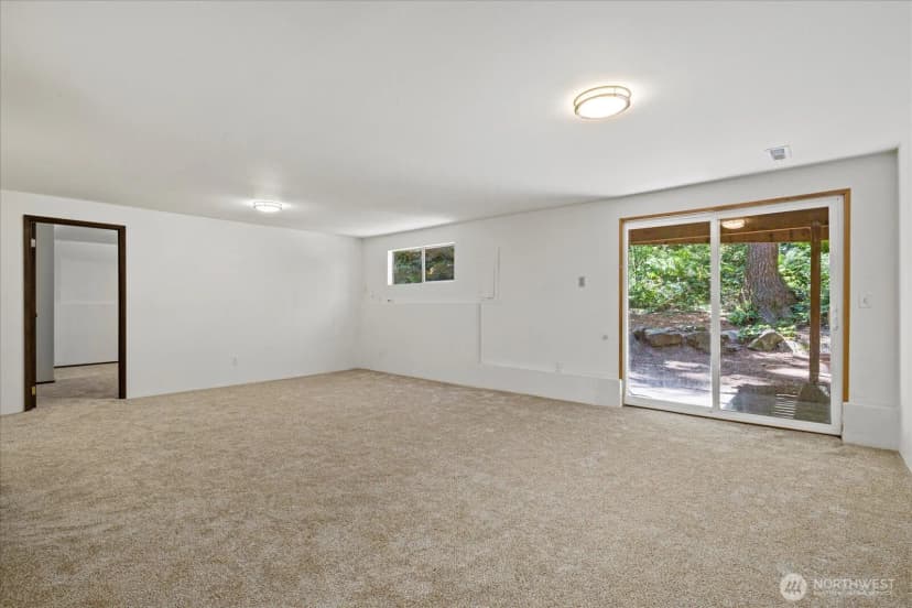 Property photo for 7223 Ne 160th Street, Kenmore photo 17