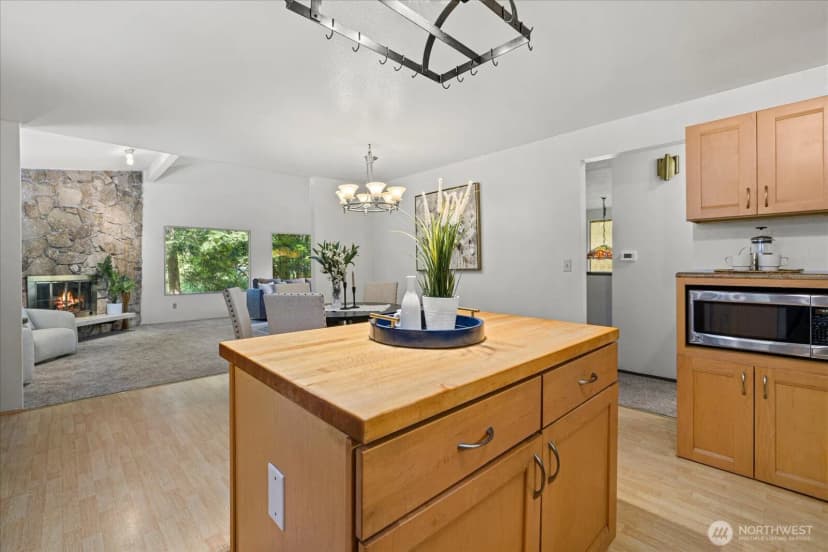 Property photo for 7223 Ne 160th Street, Kenmore photo 7
