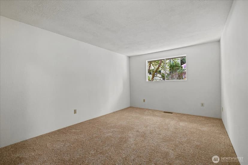 Property photo for 7223 Ne 160th Street, Kenmore photo 13
