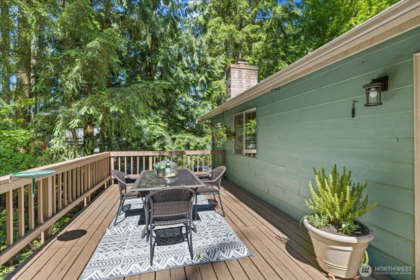 Property photo for 7223 Ne 160th Street, Kenmore photo 15