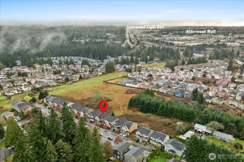 Property photo for 17912 12th Place W, Lynnwood photo 36