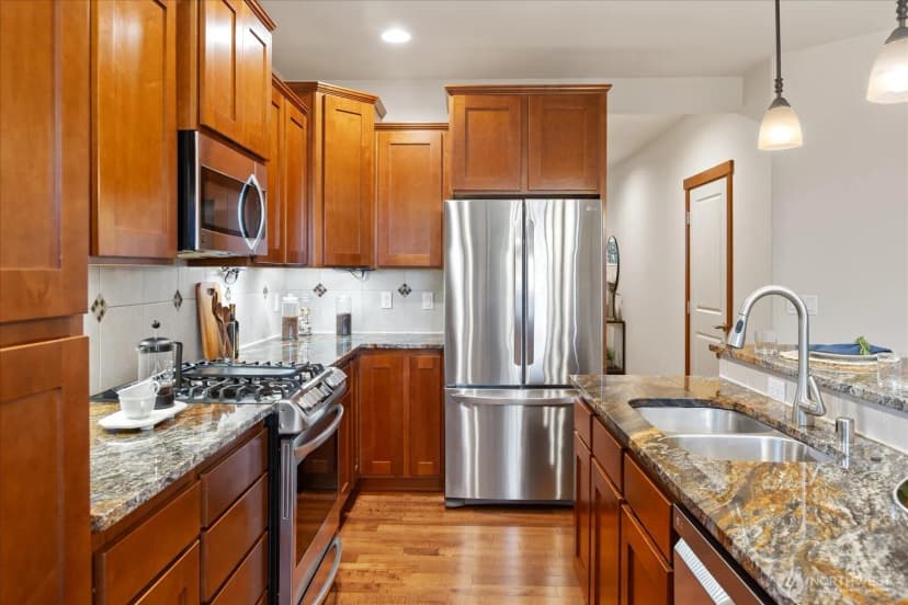 Property photo for 17912 12th Place W, Lynnwood photo 8