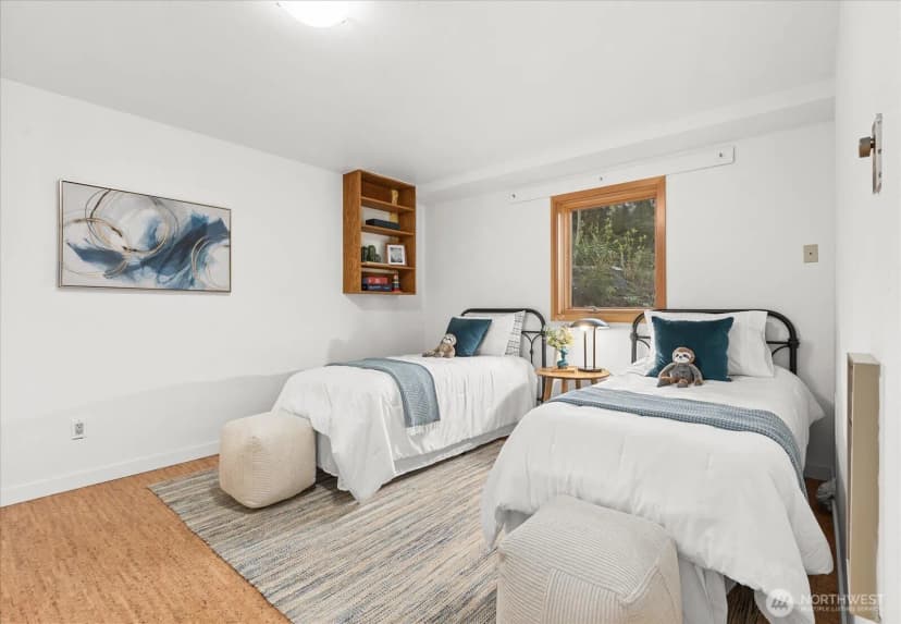 Property photo for 11904 Lakeside Avenue Ne, Seattle photo 26