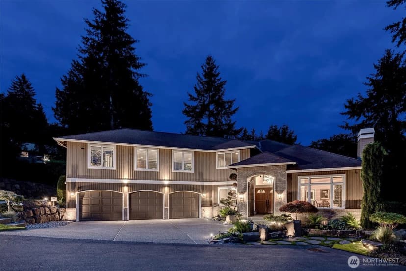 Property photo for 10523 Ne 118th Lane, Kirkland