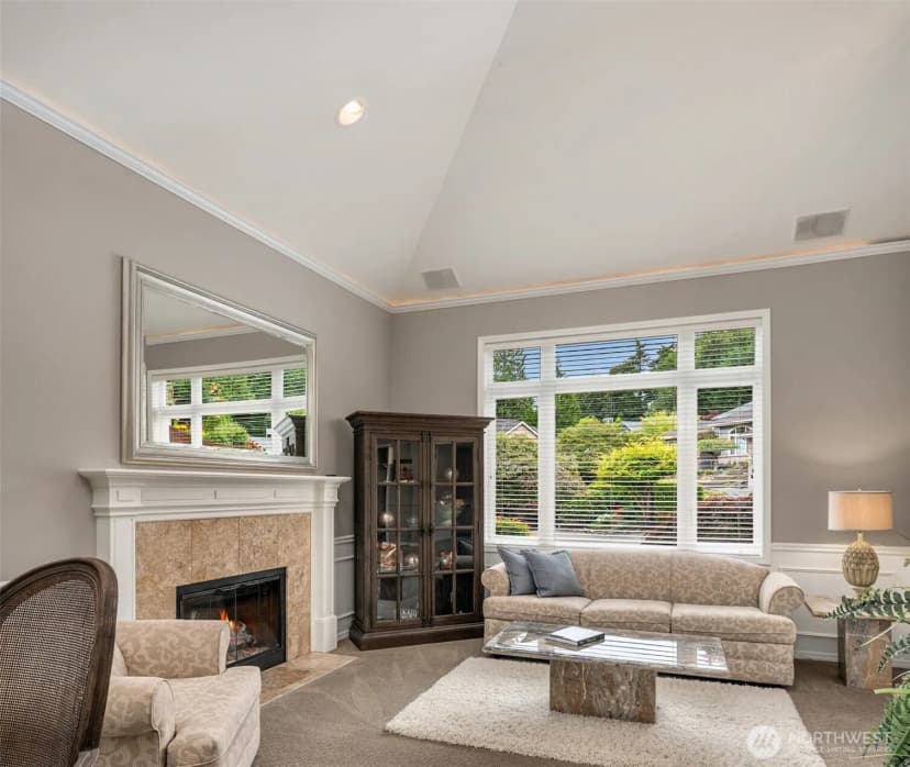 Property photo for 10523 Ne 118th Lane, Kirkland photo 6